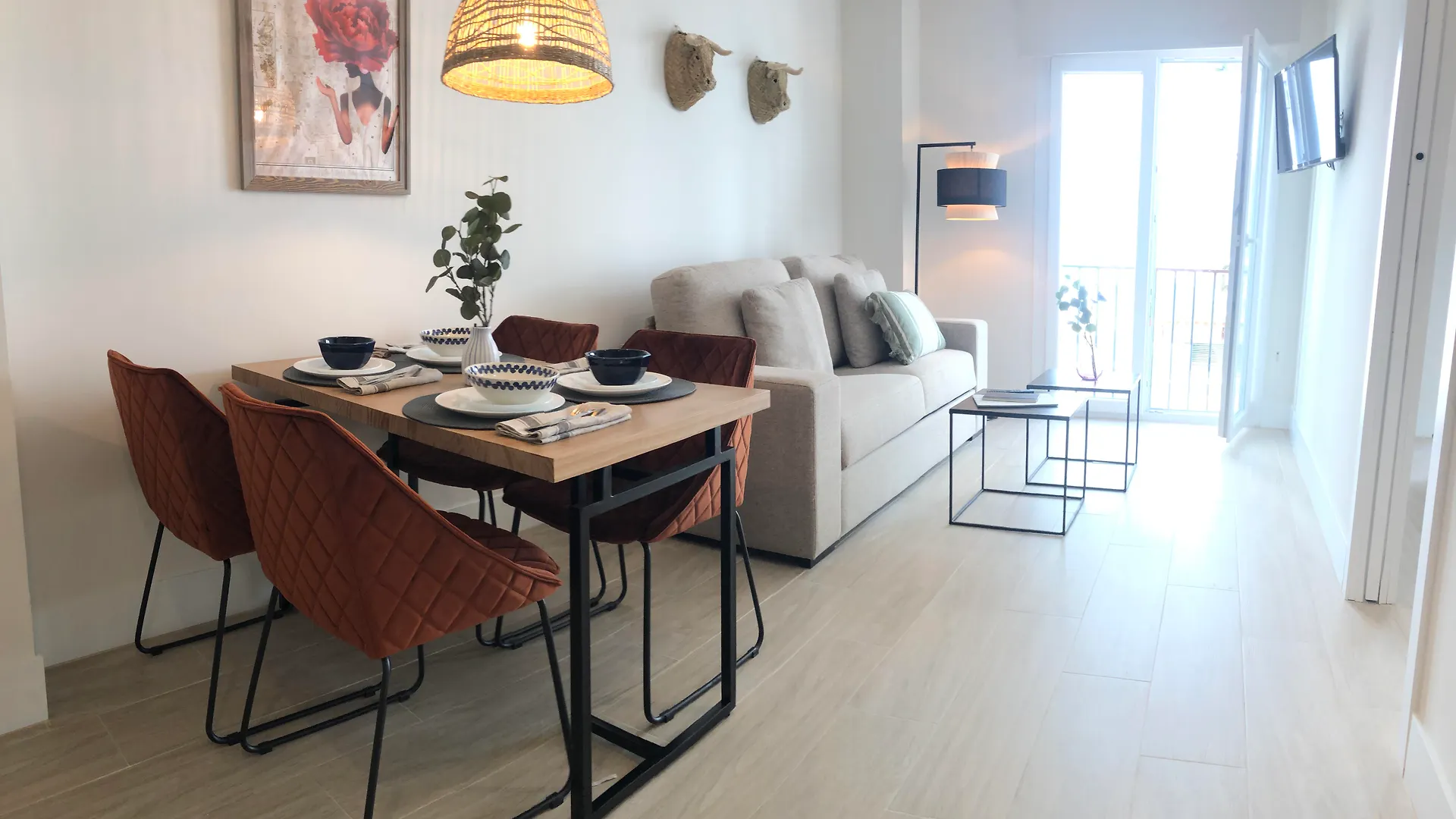 Apartamentos Magna Sevilla 2*, Seville Spain
