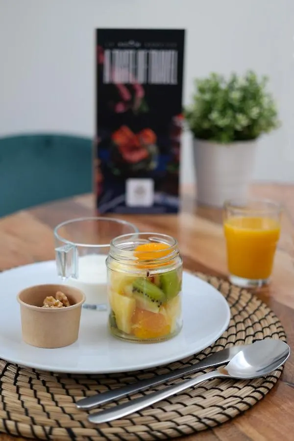** Aparthotel Apartamentos Magna Sevilla Spain