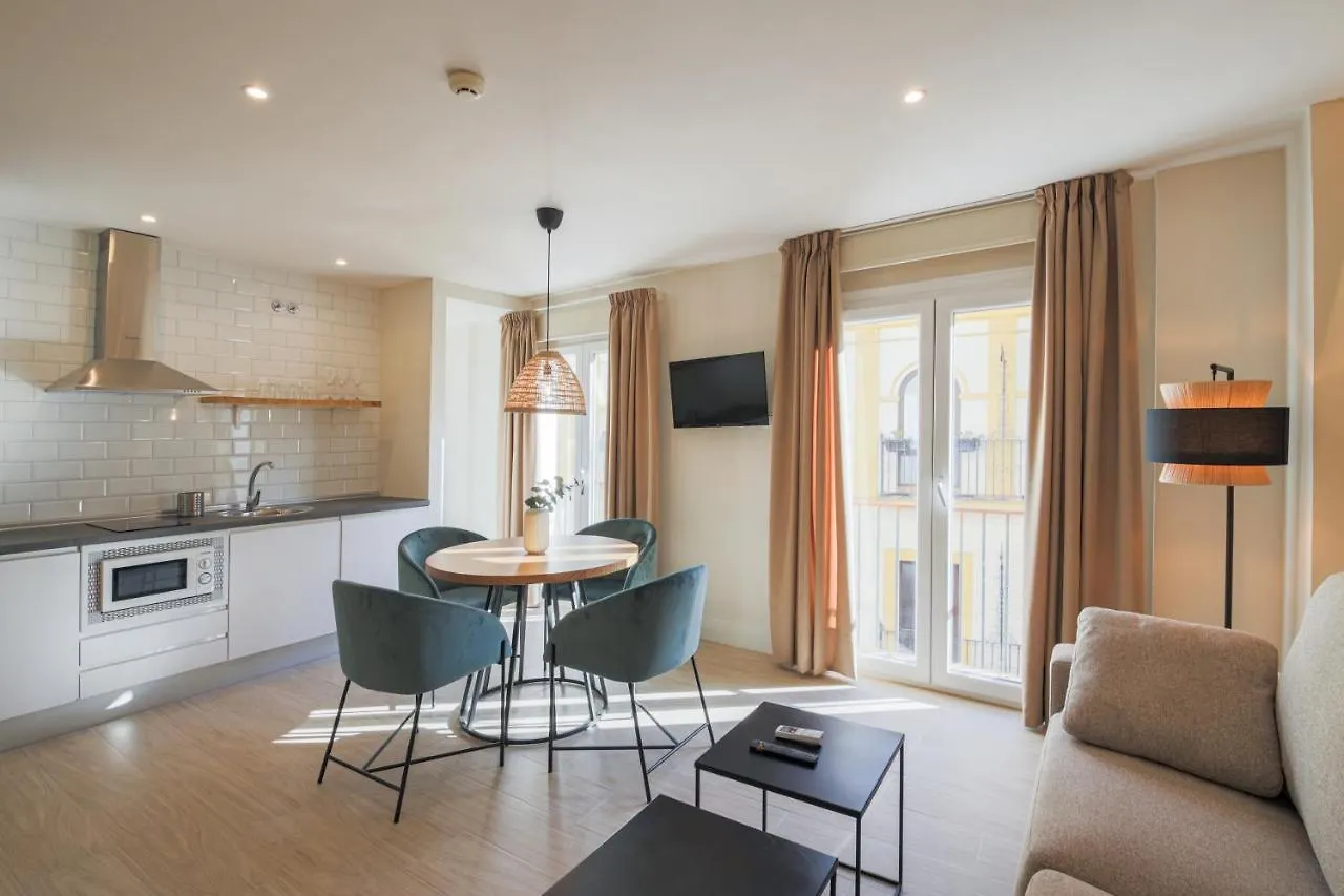Apartamentos Magna Sevilla Aparthotel Seville