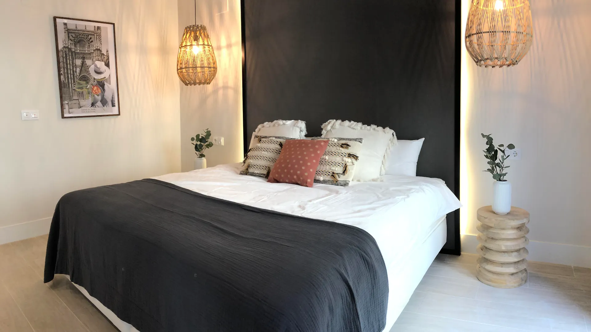Apartamentos Magna Sevilla Aparthotel Seville